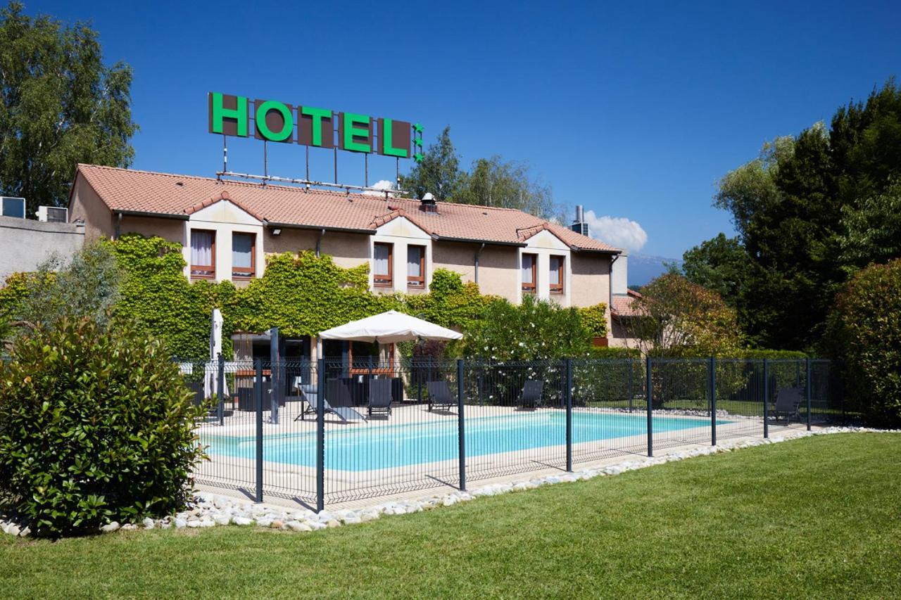 Logis Des Trois Massifs Hotel Claix  Buitenkant foto