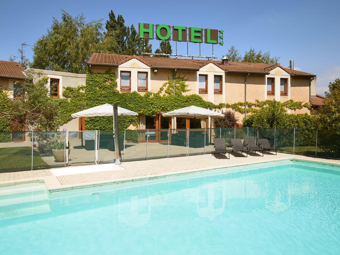 Logis Des Trois Massifs Hotel Claix  Buitenkant foto