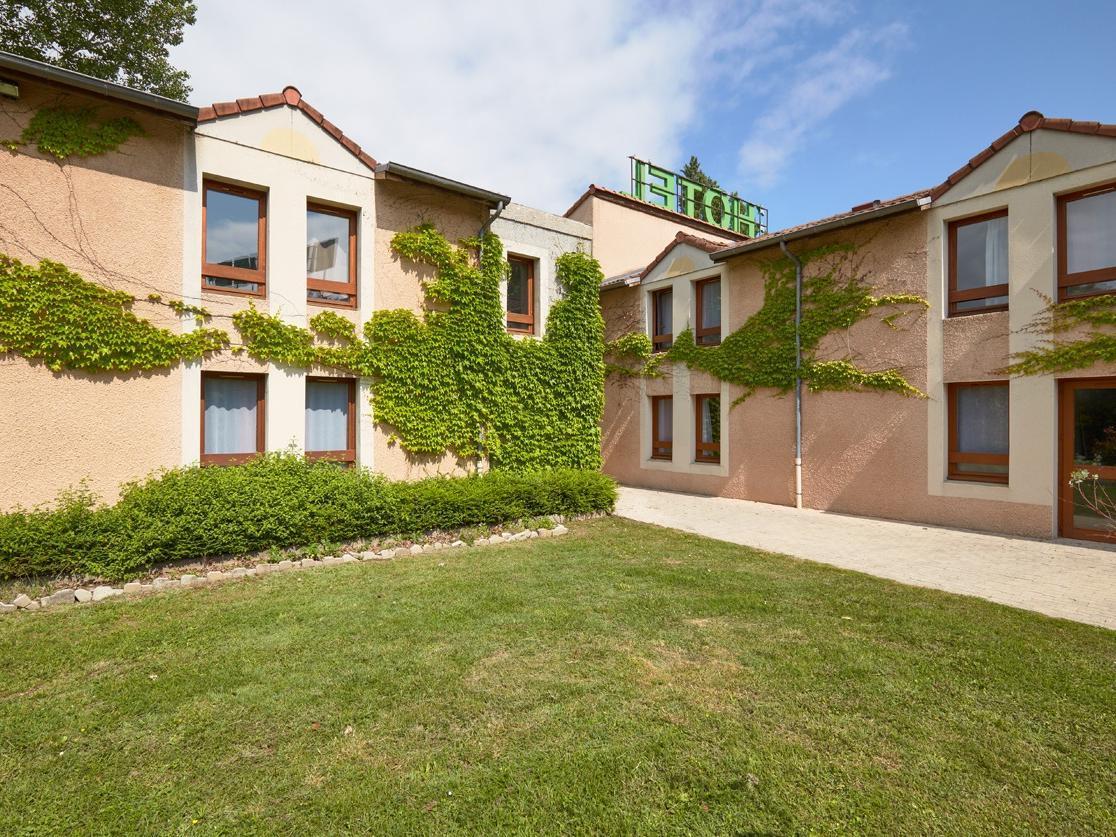 Logis Des Trois Massifs Hotel Claix  Buitenkant foto